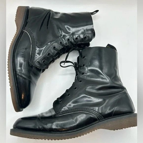 RARE VINTAGE DR. Marten Pointed Toe Black Leather 7 Eye Boot Made in England M8 - Picture 5 of 16